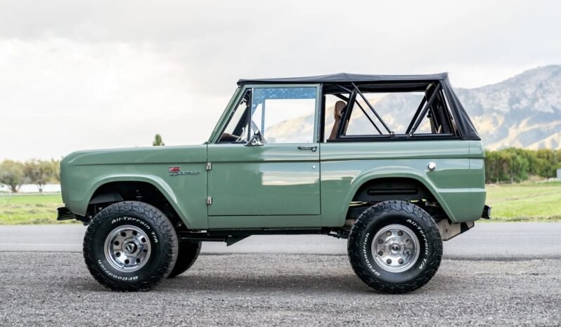 
								1976 Ford Bronco Coyote V8 full									