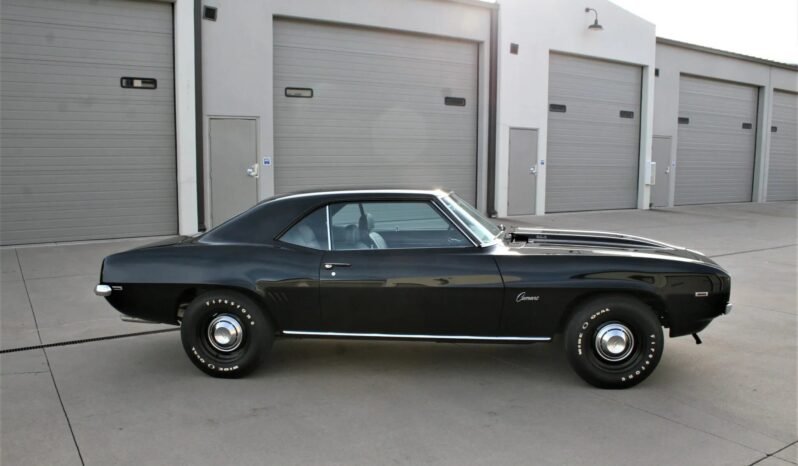 
								1969 Chevrolet Camaro V8 Black full									