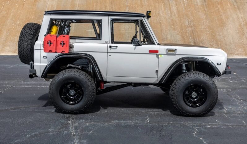 
								1975 Ford Bronco LS7 V8 full									
