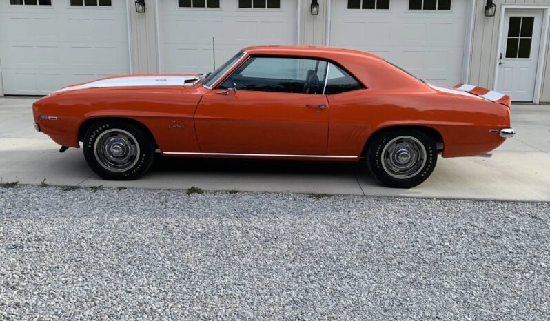 
								1969 Chevrolet Camaro Z/28 Orange full									