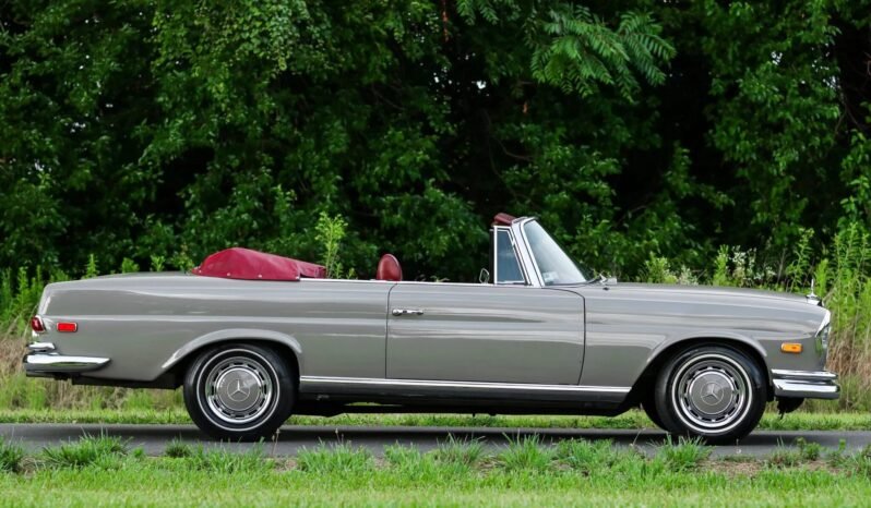 
								1969 Mercedes-Benz 280SE full									