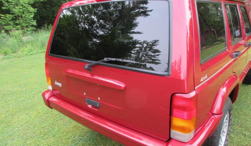 
								1999 Jeep Cherokee XJ Limited 4X4 full									