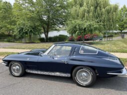 
										1963 Chevrolet Corvette C2 Split-Window V8 full									