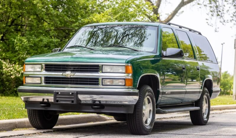 
								1999 Chevrolet K1500 Suburban LT 4X4 full									