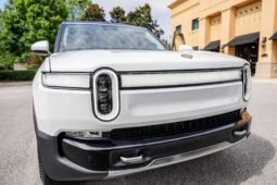 2023 Rivian R1S Quad-Motor