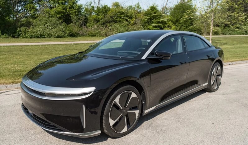 
								2023 Lucid Air Touring Black full									