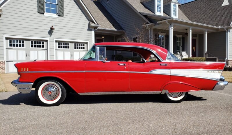 
								1957 Chevrolet Bel Air Sport Sedan full									