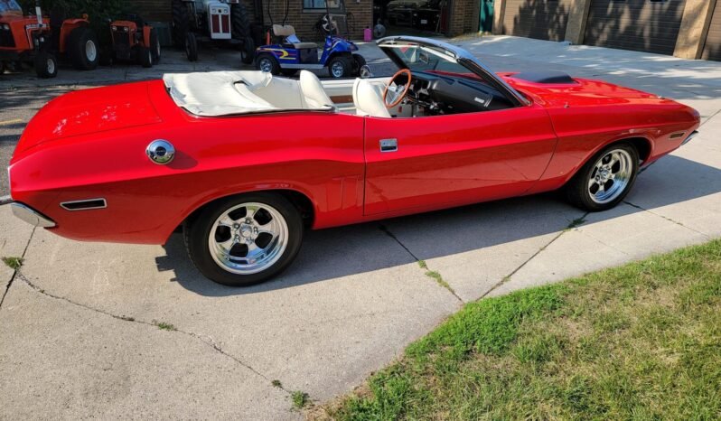 
								1971 Dodge Challenger Convertible V8 full									