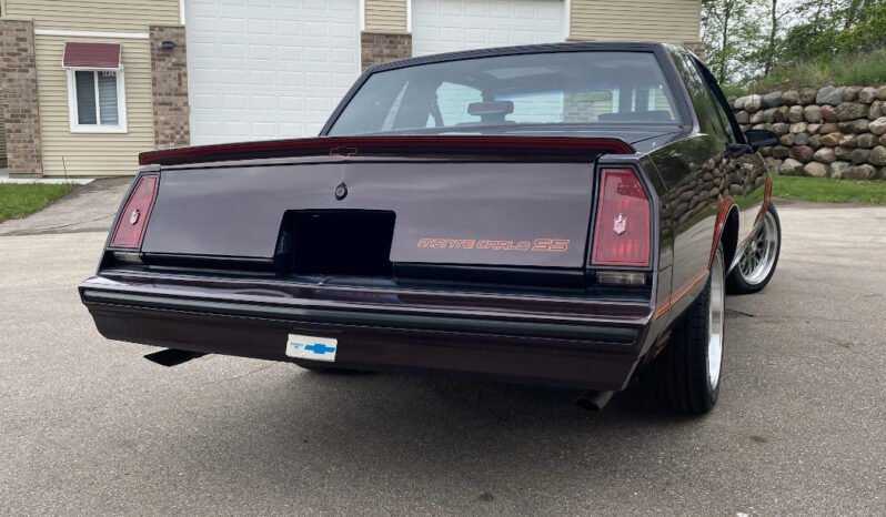 
								1986 Chevrolet Monte Carlo SS 305 V8 full									