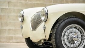 1956 Austin-Healey BN2 100M