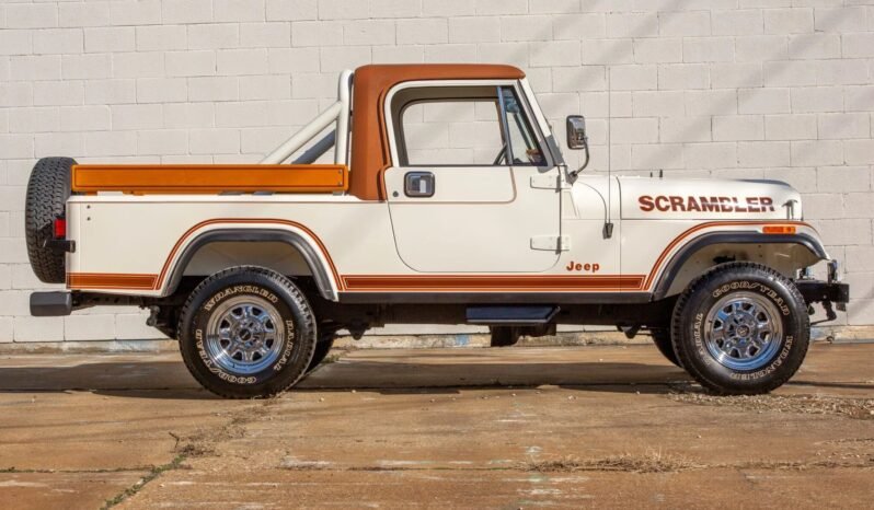 
								1983 Jeep CJ-8 Scrambler 4WD full									