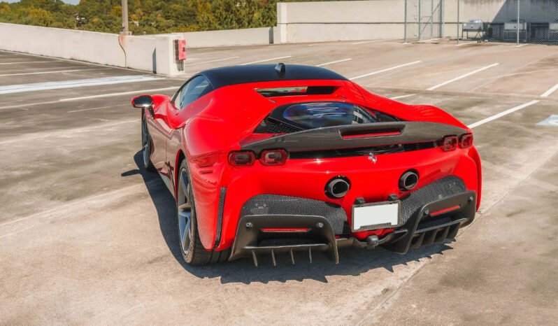 
								2021 Ferrari SF90 Stradale full									