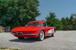 1961 Chevrolet Corvette Fuel-Injected V8