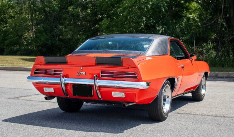 
								1969 Chevrolet Camaro Z/28 Hugger Orange full									