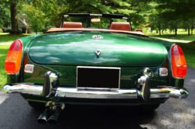 1973 MG MGB Metallic Green