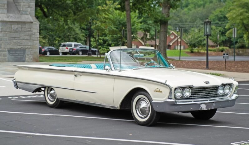 
								1960 Ford Galaxie Sunliner full									