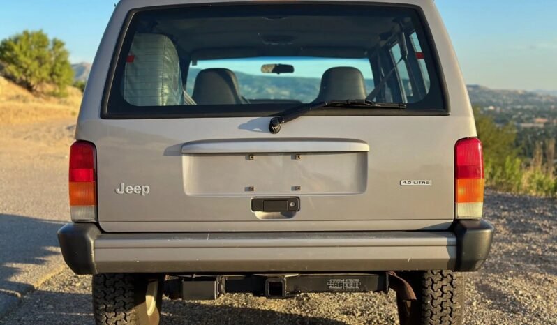 
								2001 Jeep Cherokee Sport full									