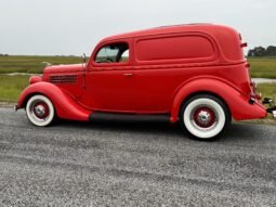 1935 Ford Sedan Delivery V8