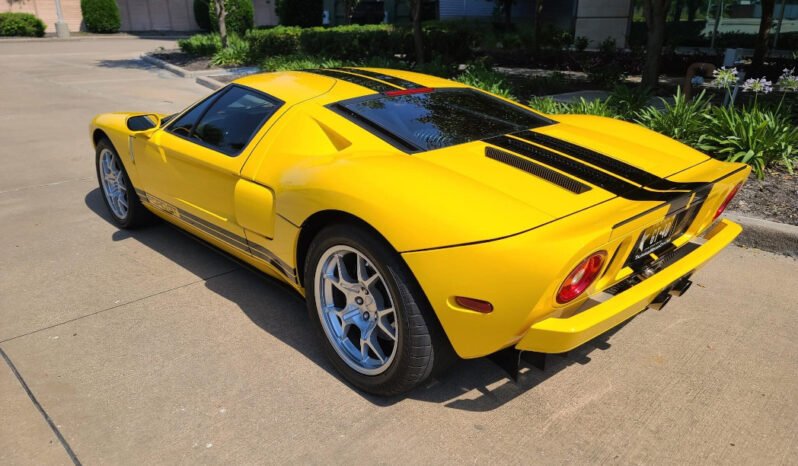 
								2005 Ford GT Yellow full									