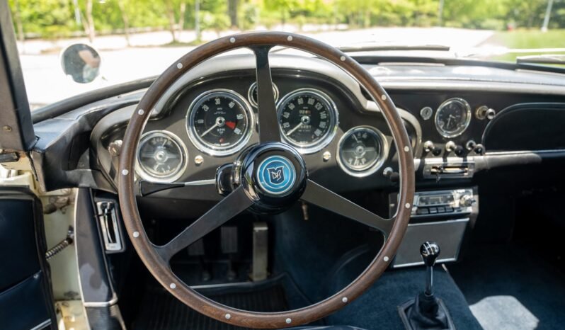 
								1963 Aston Martin DB4 full									