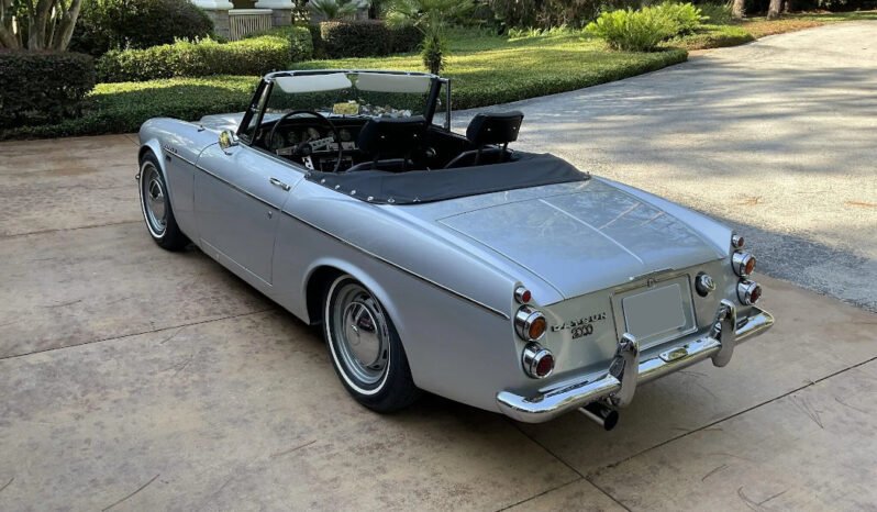 
								1967.5 Datsun 2000 full									