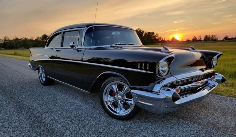 
								1957 Chevrolet Bel Air 383 Black full									