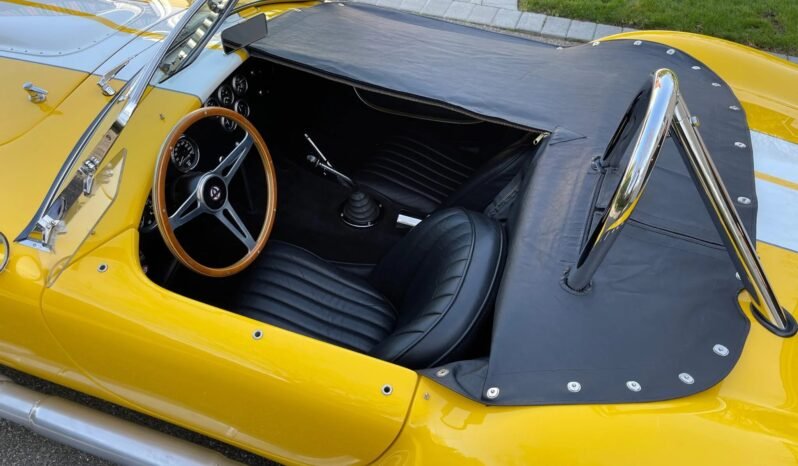 
								1965 ERA Shelby Cobra 427CI V8 full									