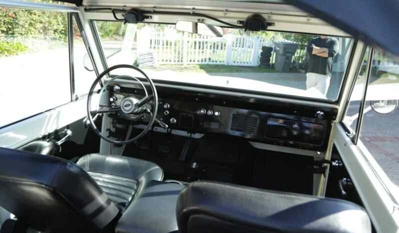 
								1966 Ford Bronco Wagon full									