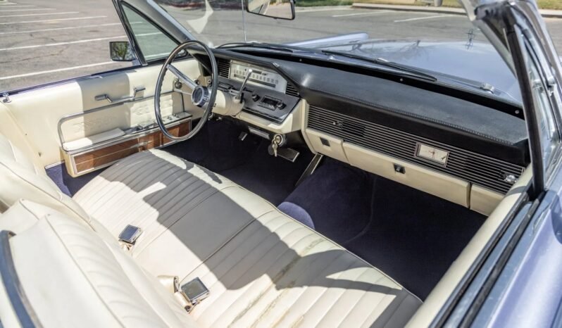 
								1966 Lincoln Continental Convertible 3-Speed full									