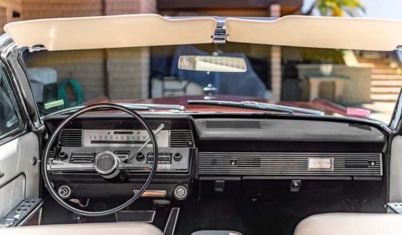 
								1966 Lincoln Continential V8 Convertible full									