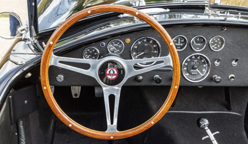 
								1965 Superformance Shelby Cobra 427 V8 full									