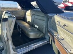 
										1966 Lincoln Continental Convertible 462 V8 full									