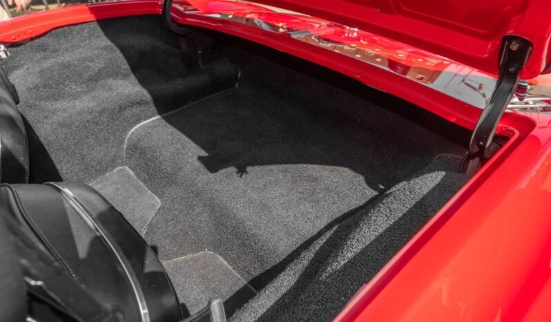 
								1965 Chevrolet Corvette Convertible V8 4-Speed full									