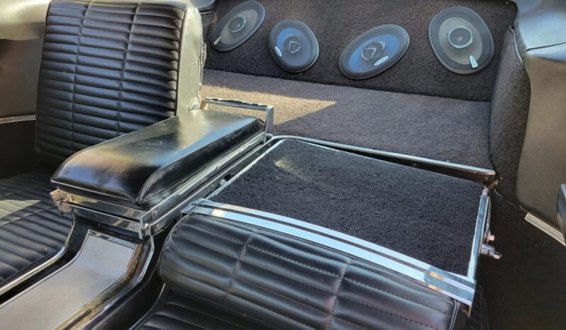 
								1966 Dodge Charger V8 Blue full									