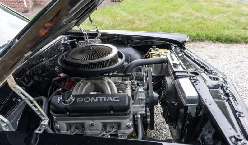 
								1966 Pontiac LeMans GTO-style full									