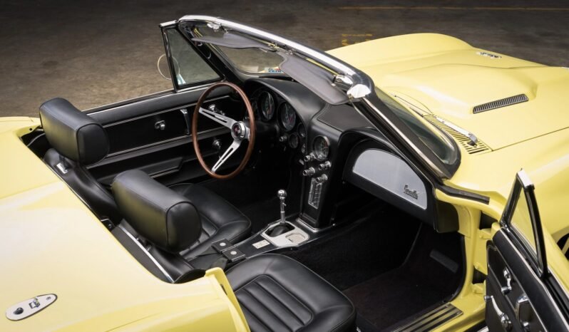 
								1966 Chevrolet Corvette 427CI V8 full									