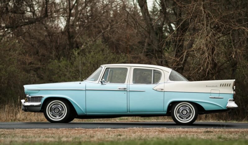 
								1958 Studebaker President Sedan full									