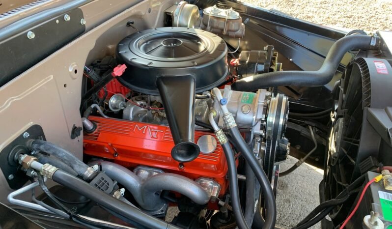 
								1965 Chevrolet C10 Pickup Truck 400 V8 full									