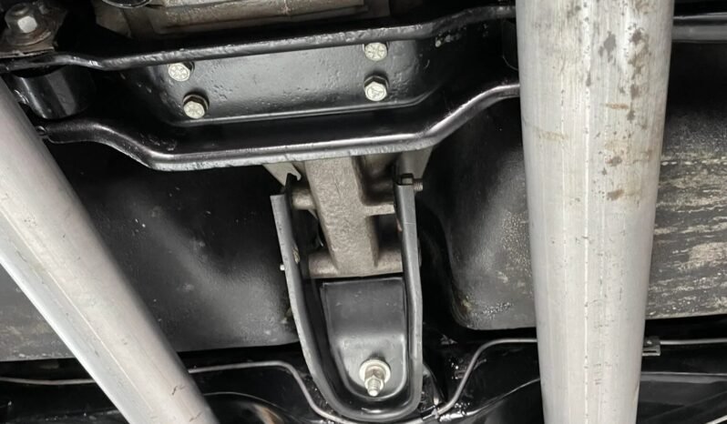 
								1965 Chevrolet Corvette 327CI V8 full									