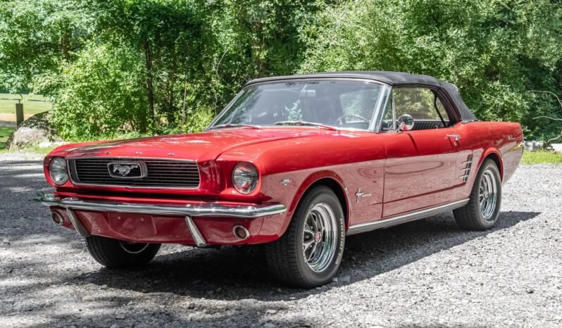 
								1966 Ford Mustang Soft Top V8 full									