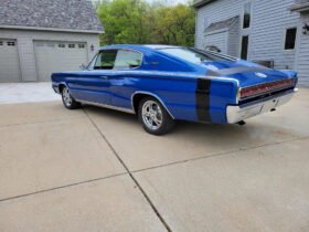 1966 Dodge Charger V8 Blue