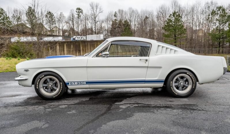
								1965 Ford Mustang Fastback 331 V8 full									