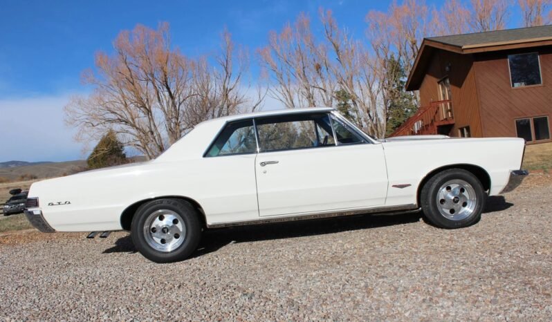 
								1965 Pontiac GTO Hardtop Coupe full									