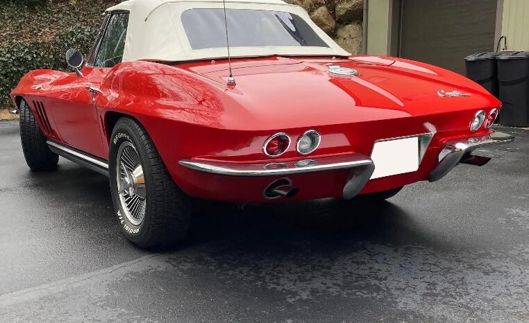 
								1965 Chevrolet Corvette L76 V8 Convertible full									
