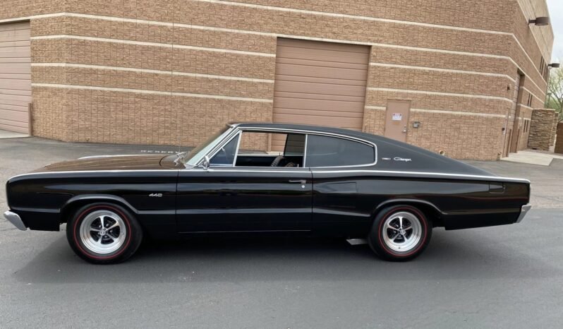 
								1966 Dodge Charger 440 V8 full									