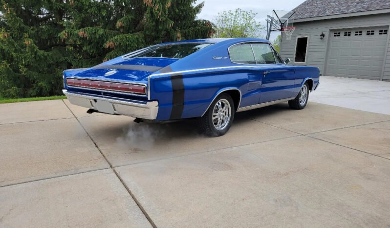 
								1966 Dodge Charger V8 Blue full									