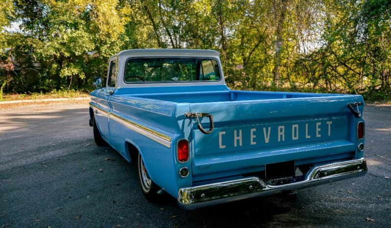 
								1966 Chevrolet C10 Fleetside Pickup Truck full									