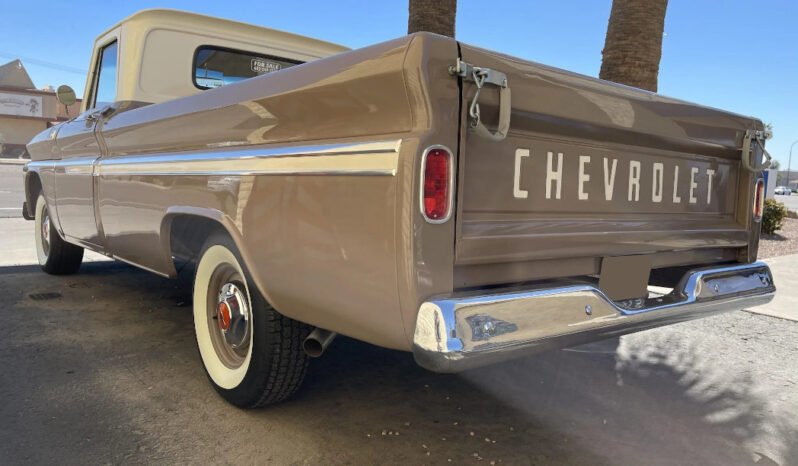 
								1965 Chevrolet C10 Pickup Truck 400 V8 full									