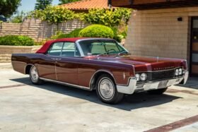 1966 Lincoln Continential V8 Convertible