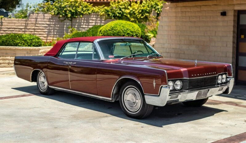 
								1966 Lincoln Continential V8 Convertible full									